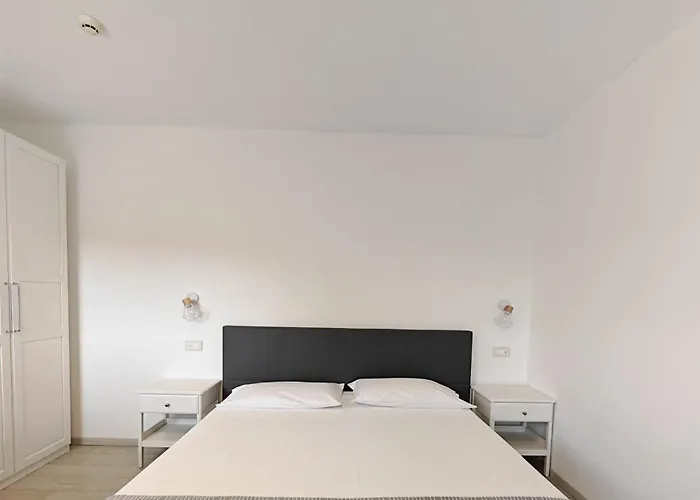 Nuova Opera Rooms